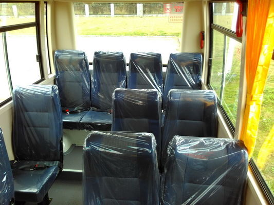 Piccola auto-navetta elettrica a benzina per la pattuglia di pubblica sicurezza