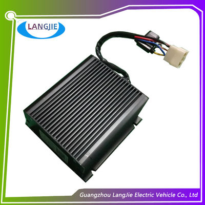 Il carretto elettrico nero parte il tipo doppio 150mm*150mm*45.5mm dell'uscita del convertitore di CC del carretto di golf
