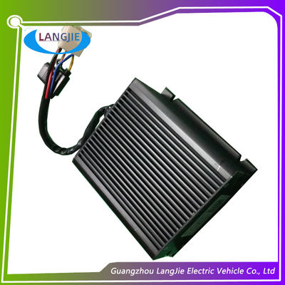 Il carretto elettrico nero parte il tipo doppio 150mm*150mm*45.5mm dell'uscita del convertitore di CC del carretto di golf